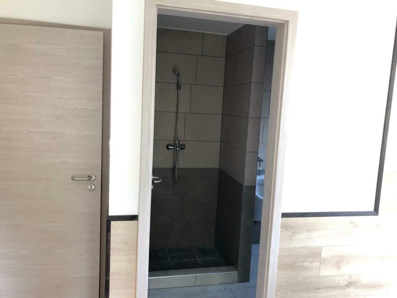 Juno Apartman Vendeghaz Miskolc Exterior photo