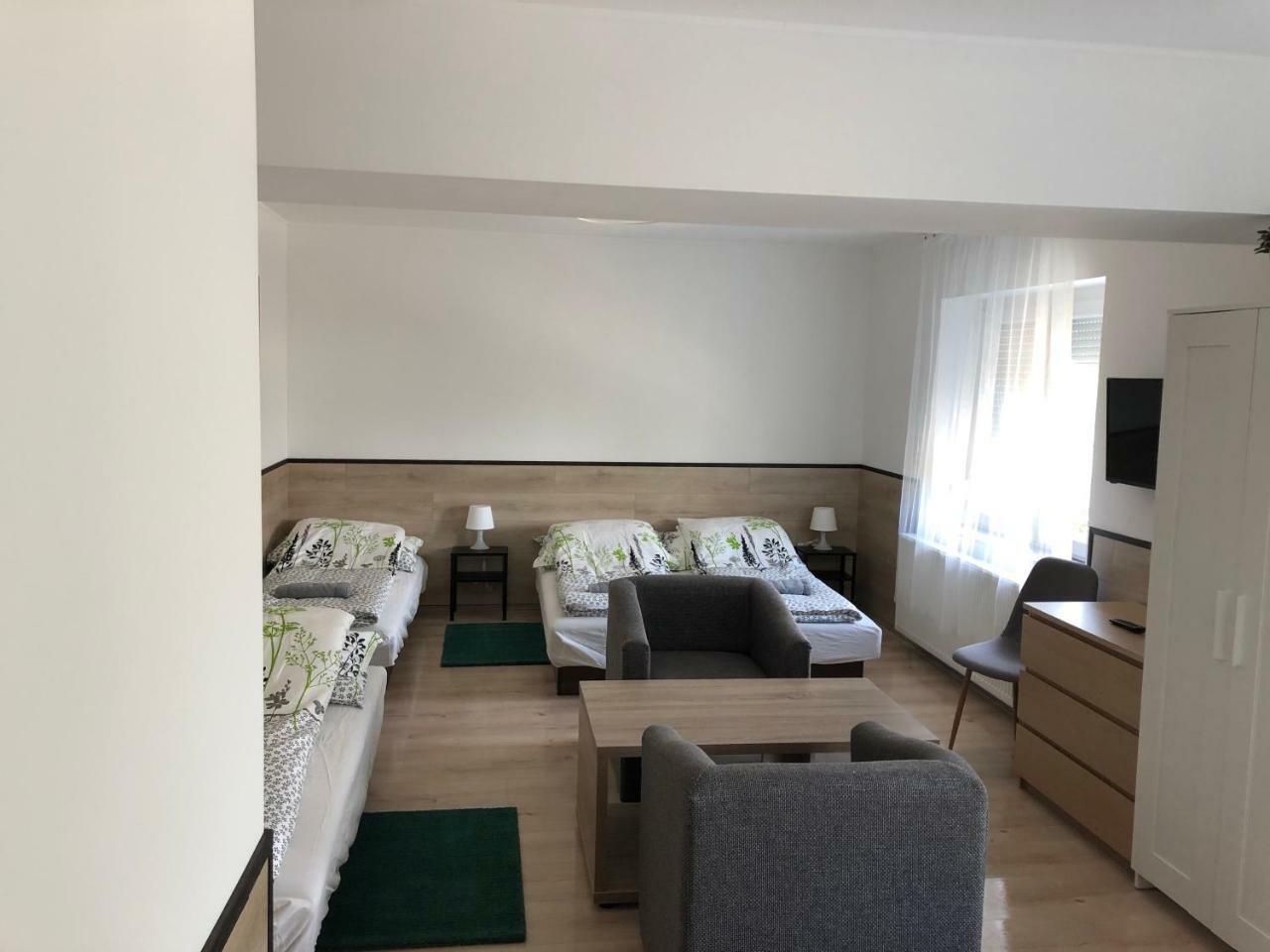 Juno Apartman Vendeghaz Miskolc Exterior photo