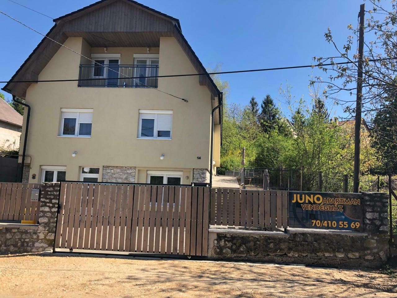 Juno Apartman Vendeghaz Miskolc Exterior photo